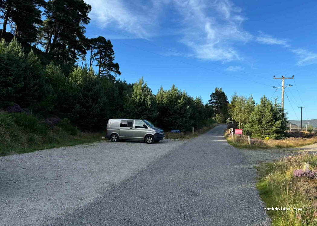(AB35 5YJ)  - Unnamed Road — foto 4