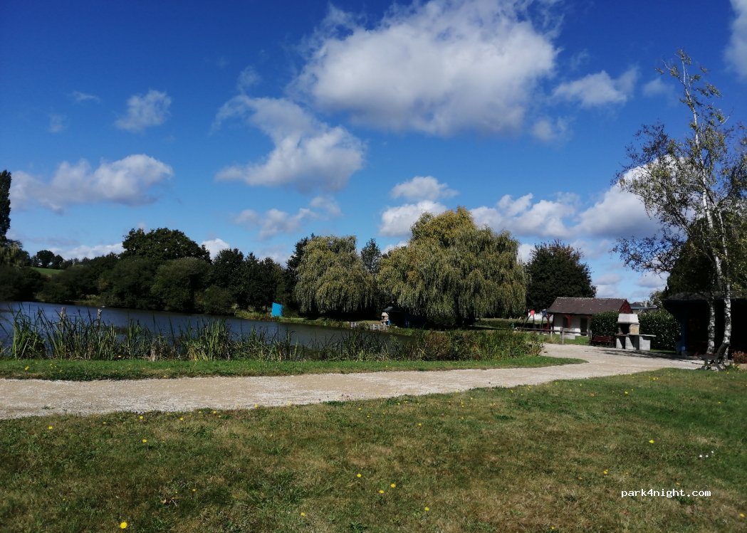 (53500) Saint-Pierre-des-Landes - 21 Rue du Plan d'Eau — foto 2