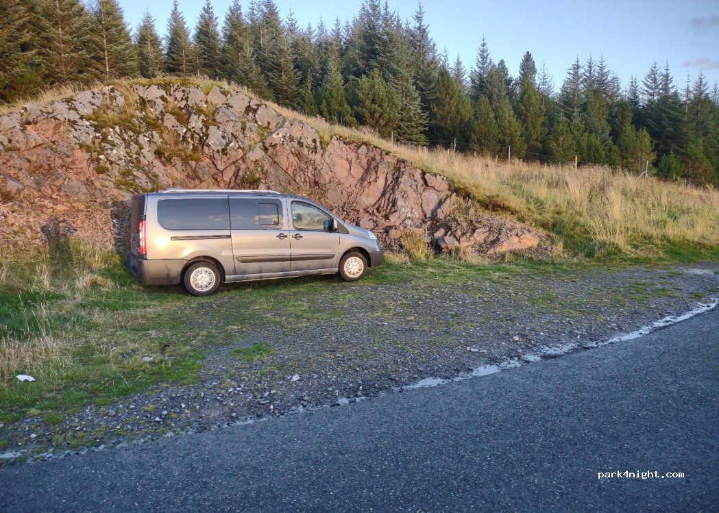 (PH18 5UG) Trinafour - Unnamed Road — foto