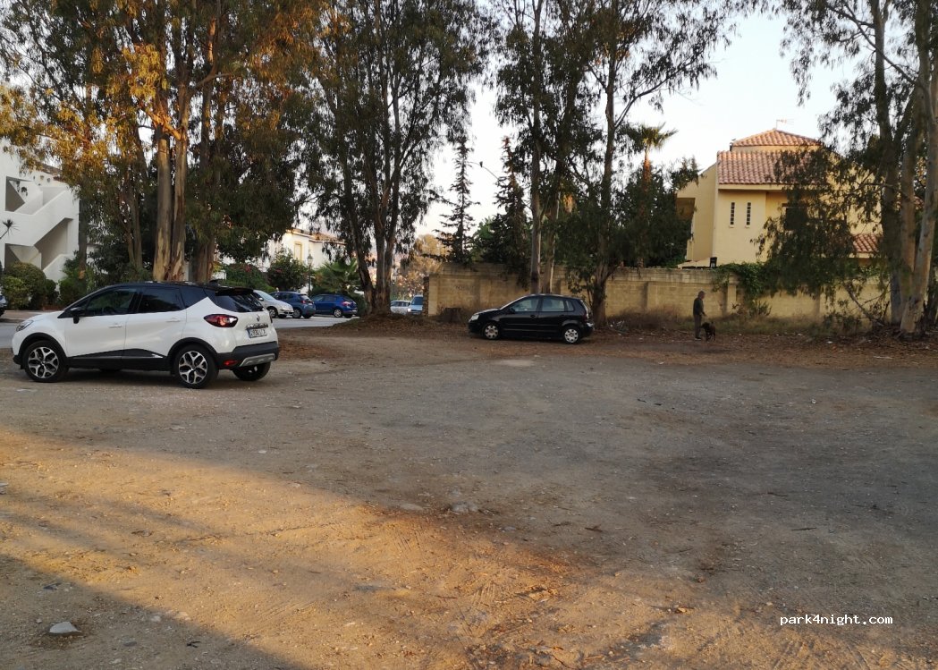(29688) Estepona - 27 Urbanización Nueva Atalaya — foto 2