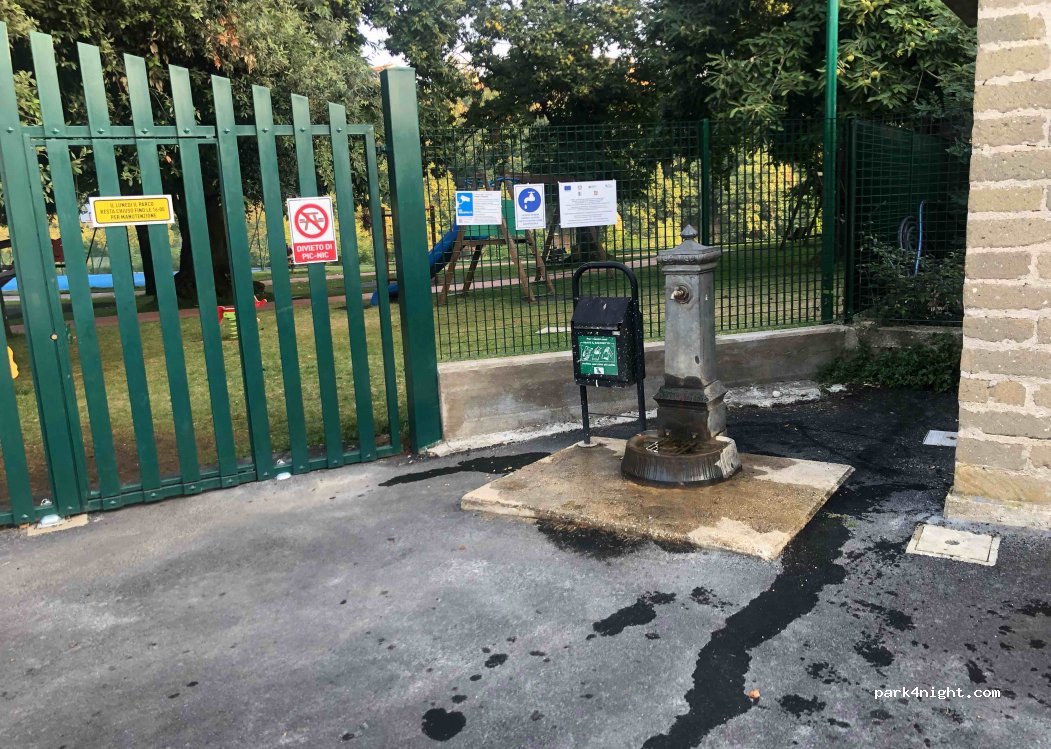 (01032) Caprarola - 251 Viale Caduti sul Lavoro — foto