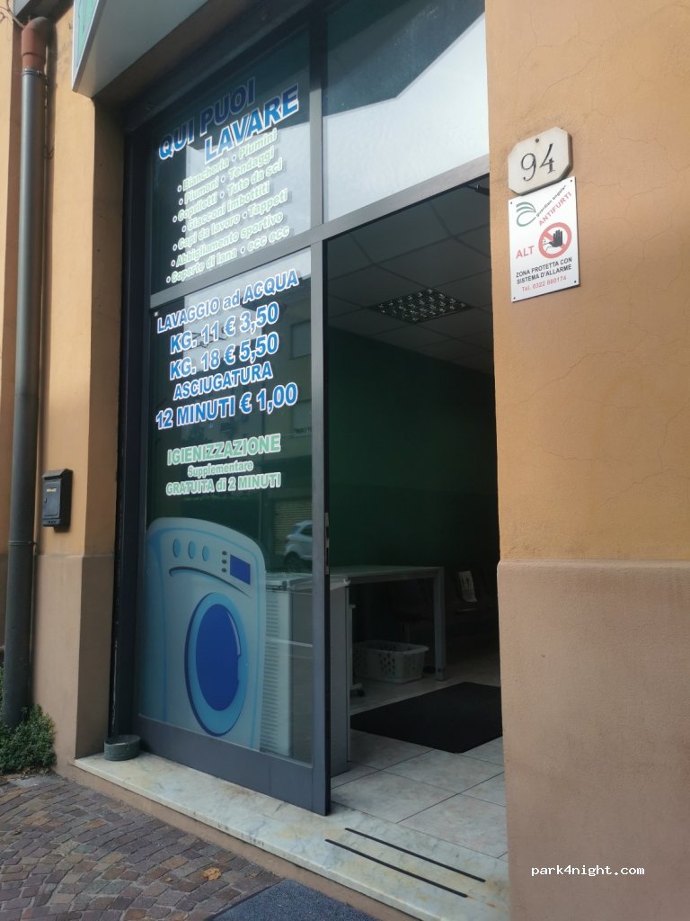 (22100) Como - 92 Via Bellinzona — foto