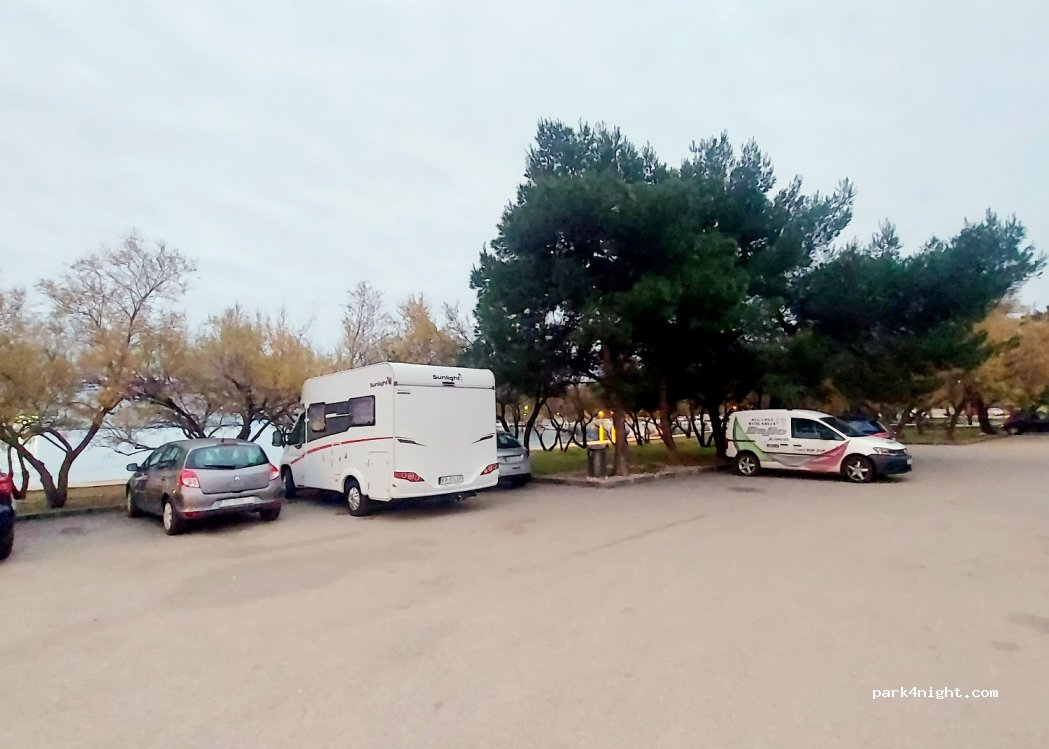 (23000) Zadar - 54 Bregdetti ulica — foto 3