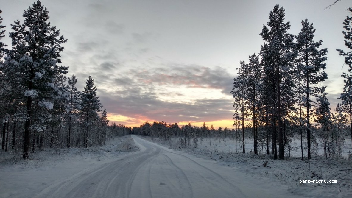 (9925)  - Unnamed Road — foto 4
