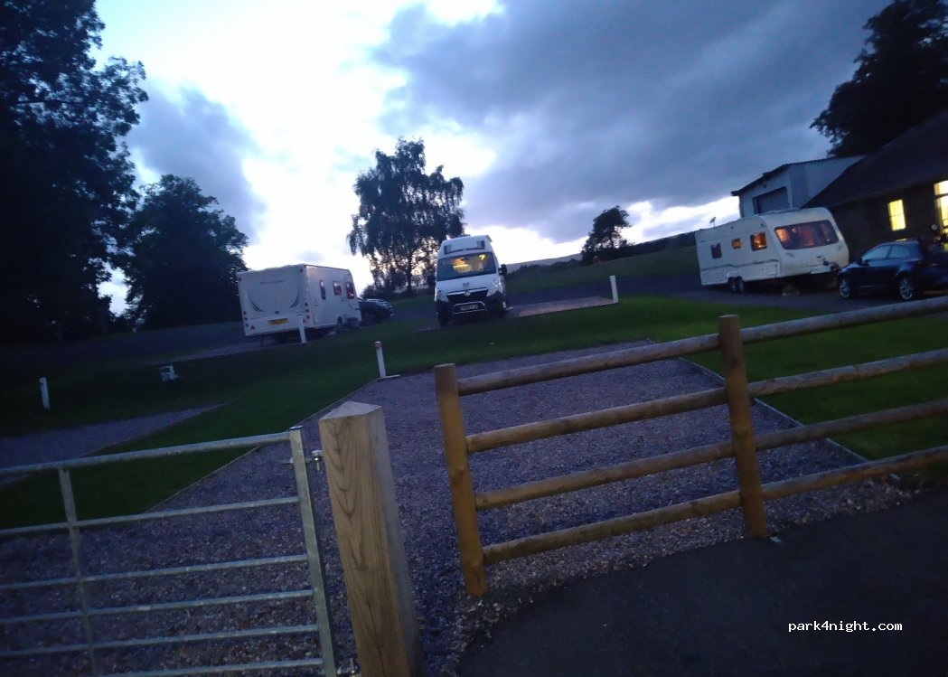James Caravan Park — foto
