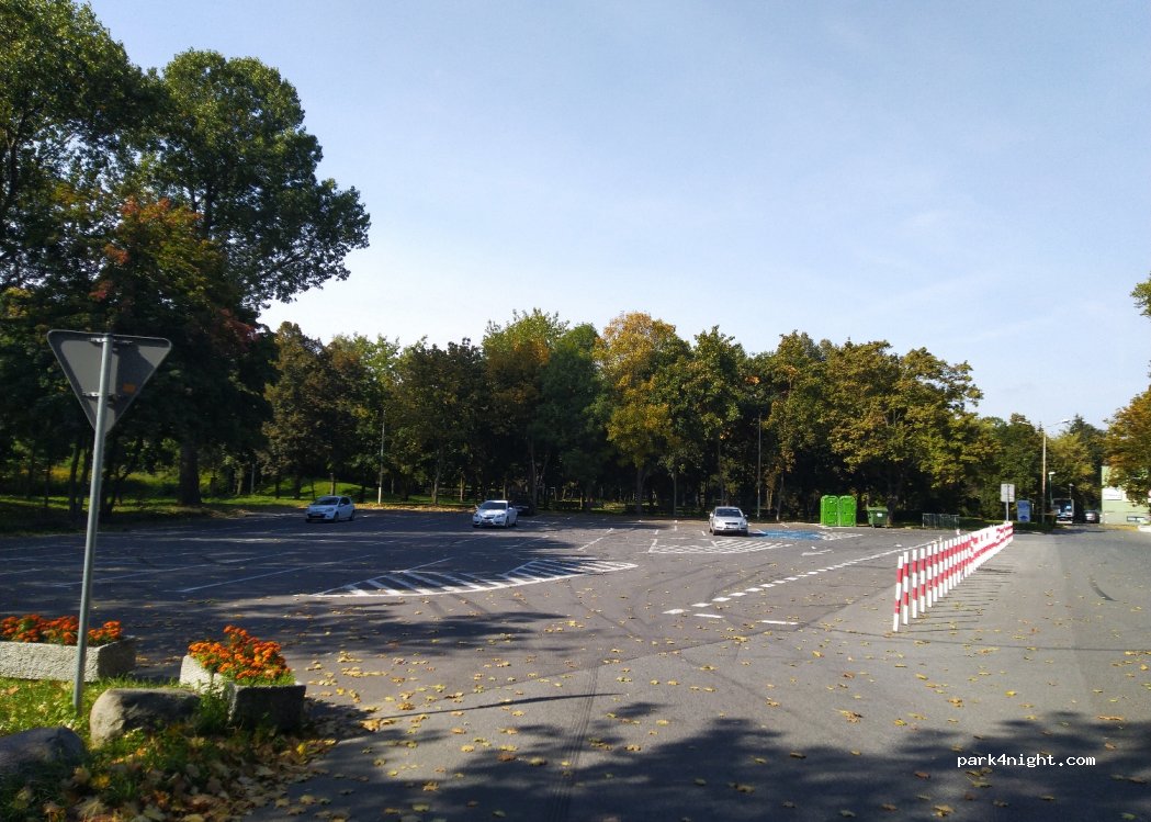(98-200) Sieradz - 3 Parkowa — foto