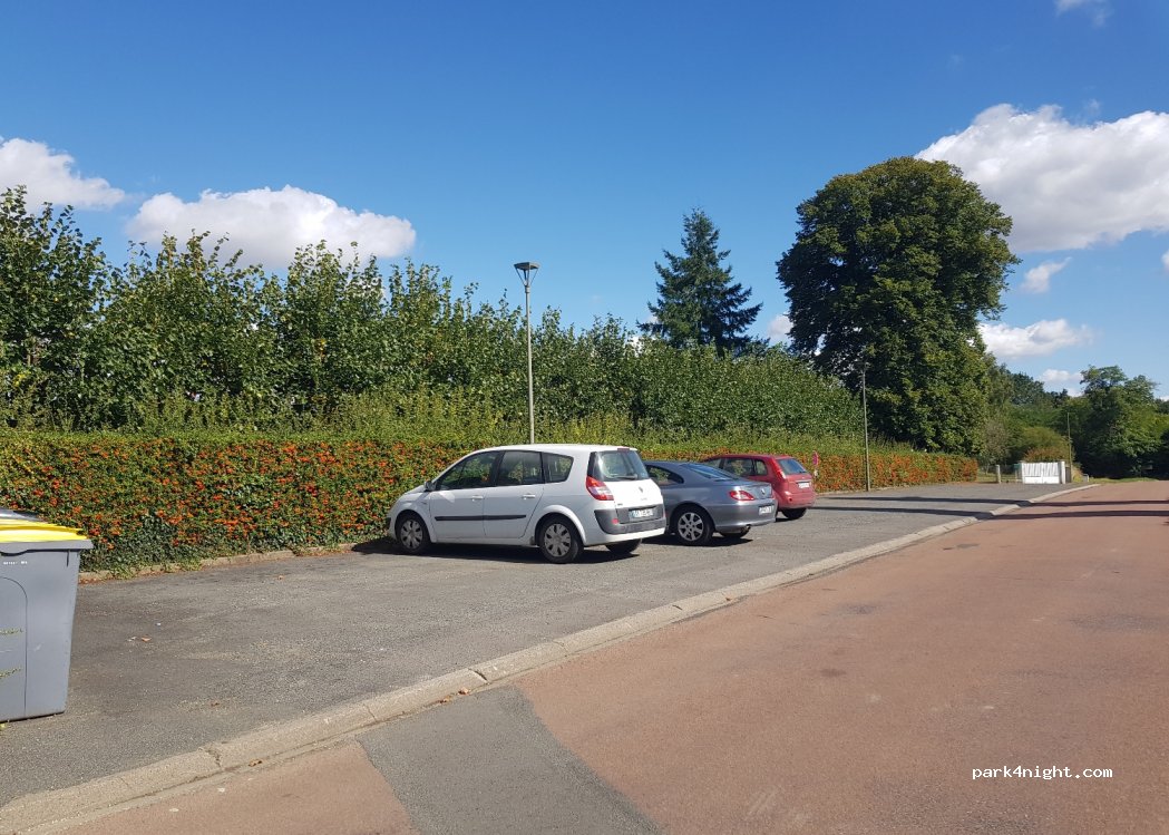 (37120) Braye-Sous-Faye - D360 — foto 2