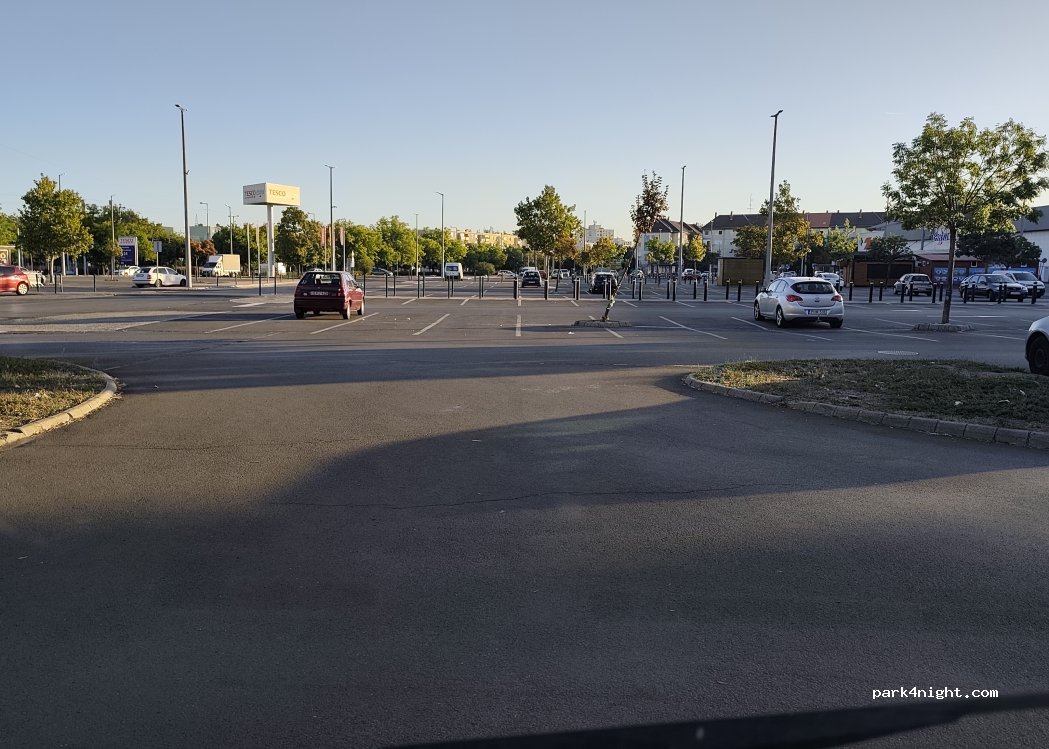 (6724) Szeged - 48 Rokusi krt 48 — foto 2