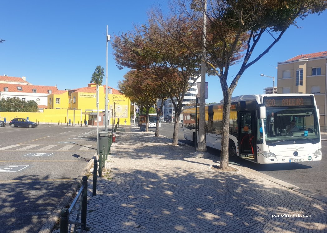 (1700-031) Lisboa - 15 Avenida Almirante Gago Coutinho — foto 2