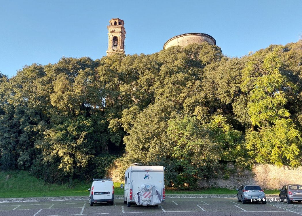 (46043) Castiglione delle Stiviere - 5 Piazzale Repubblica — foto 3
