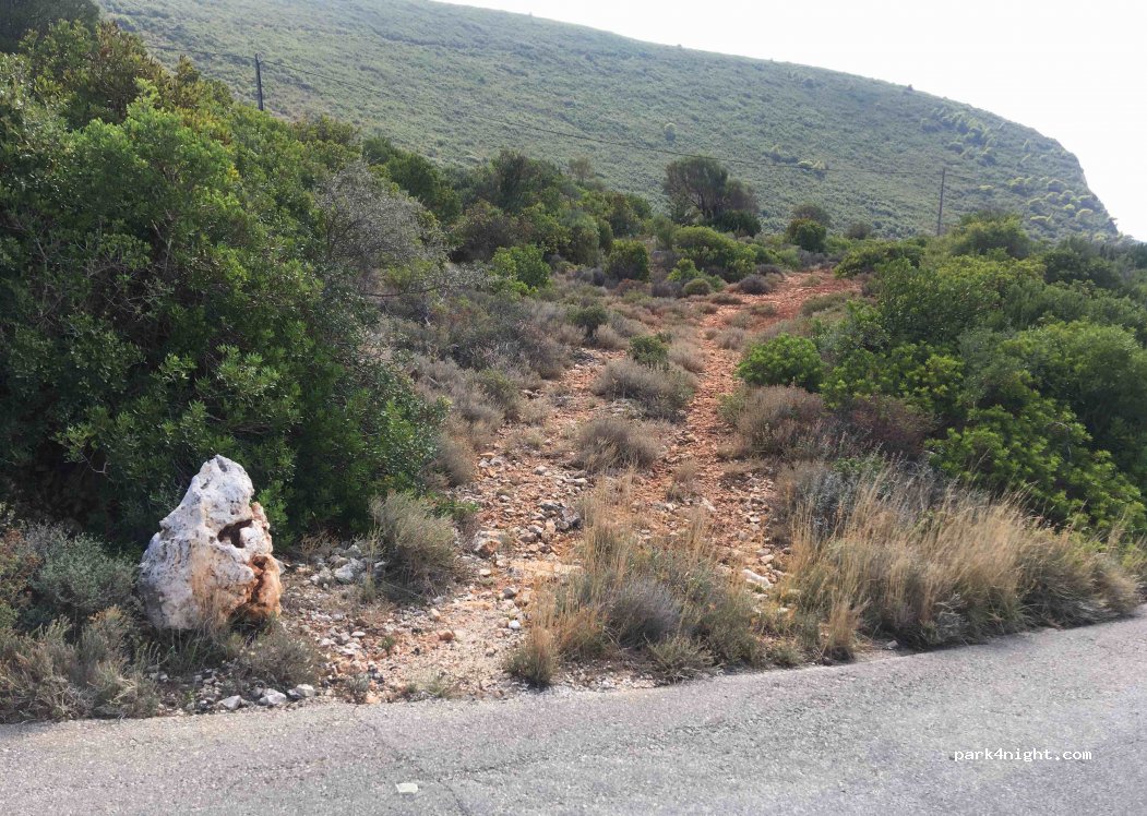 (310 82) Apollonii - Unnamed Road — foto