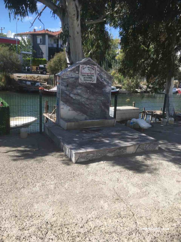 (10300) Edremit - 2 Kazak Caddesi — foto