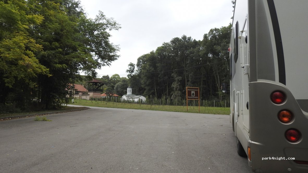 () Bavanište - Unnamed Road — foto