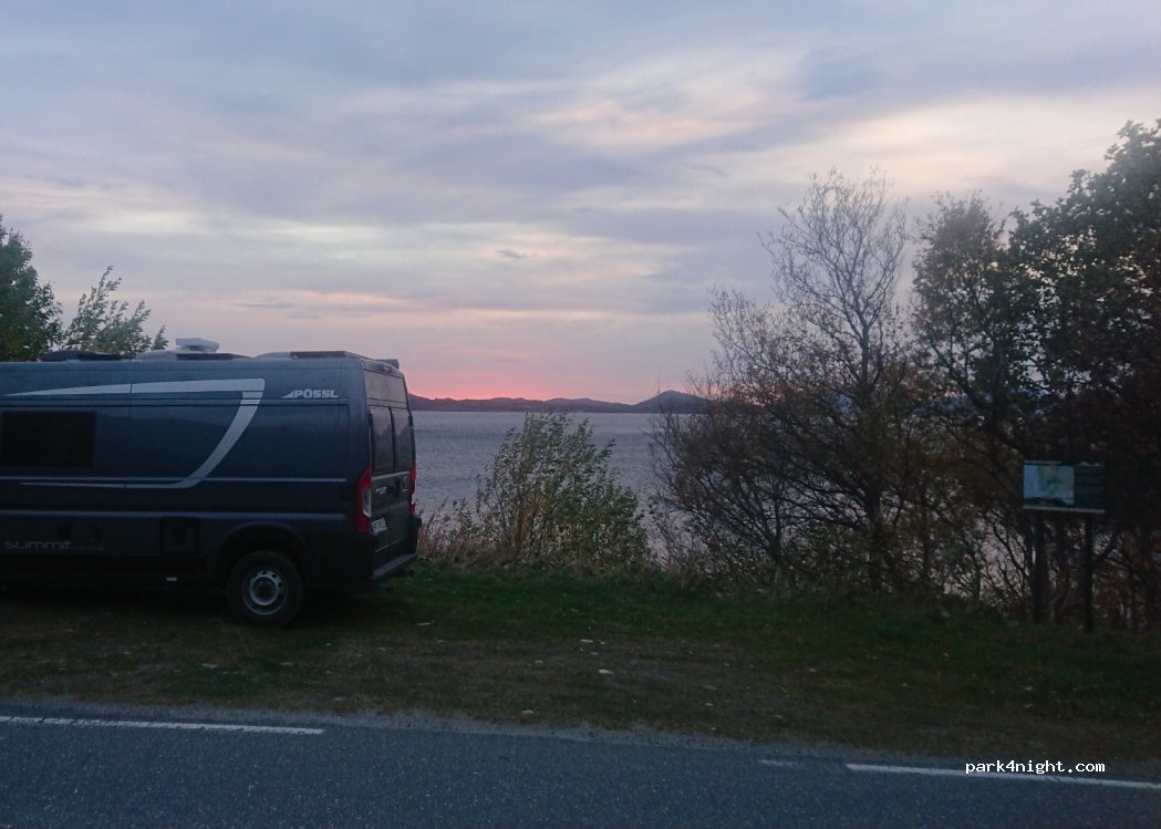 (8976) Vevelstad - 5 Forvikveien — foto