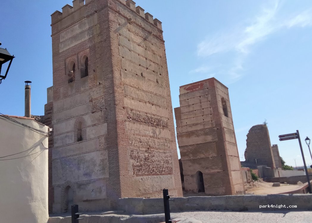 (05220) Madrigal de las Altas Torres - 26 Paseo de Fuera — foto 5