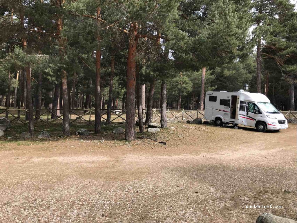 (05635) Navarredonda de Gredos - Unnamed Road — foto 2