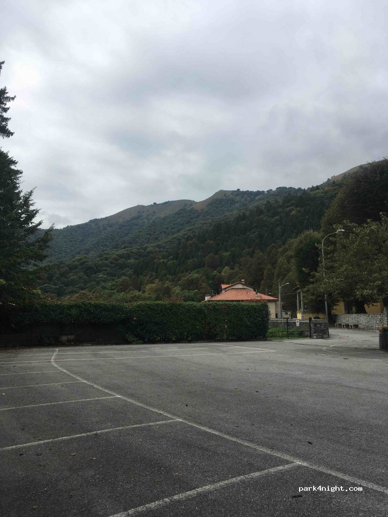 (22030) Caglio - Viale Campoè — foto