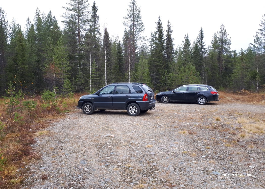 (93280) Pikkukylä - Unnamed Road — foto