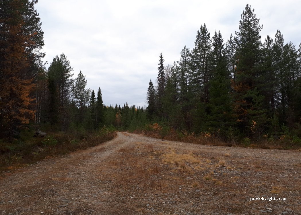 (93280) Pikkukylä - Unnamed Road — foto 2
