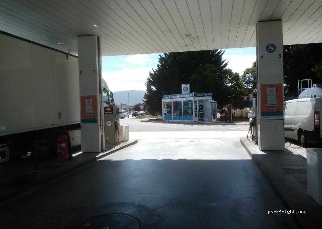 (31110) Noáin - 19 Carretera Pamplona — foto