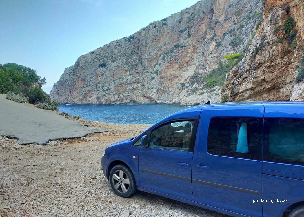 (290 91) Pelagos - Unnamed Road — foto