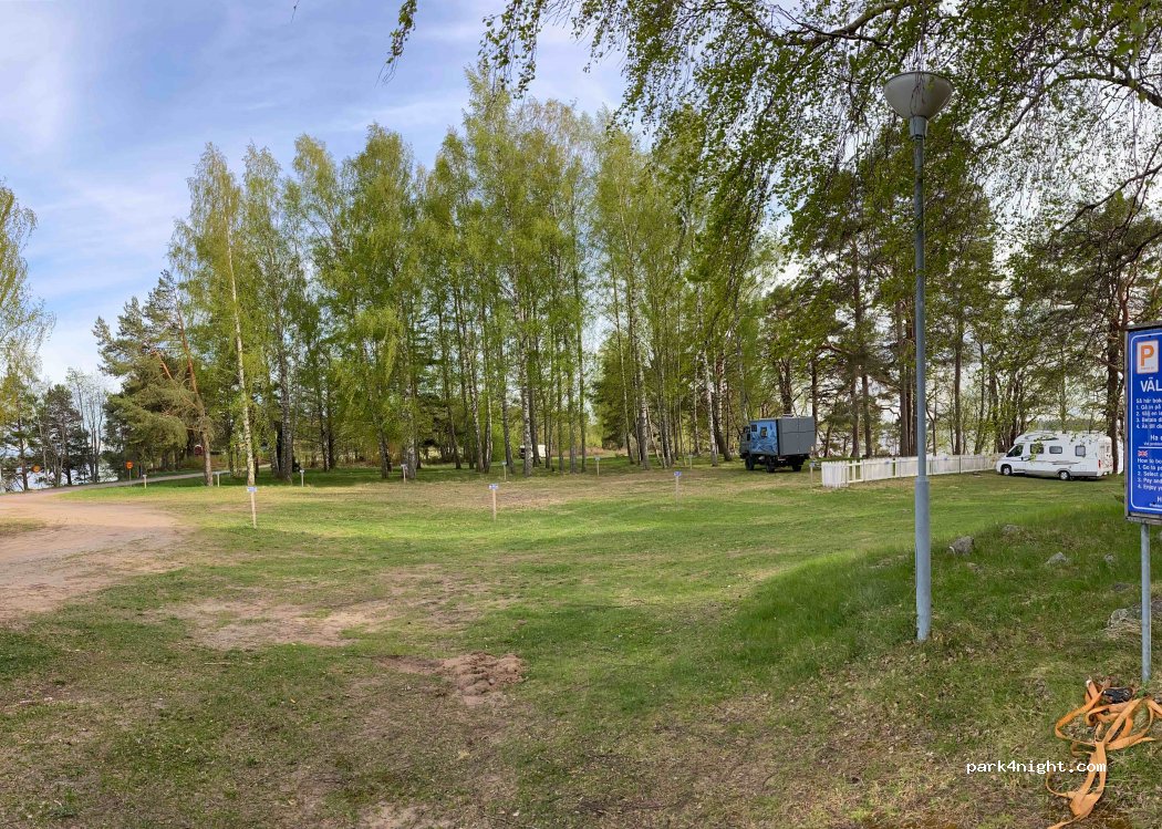 (810 40)  - 126 Övägen — foto 2