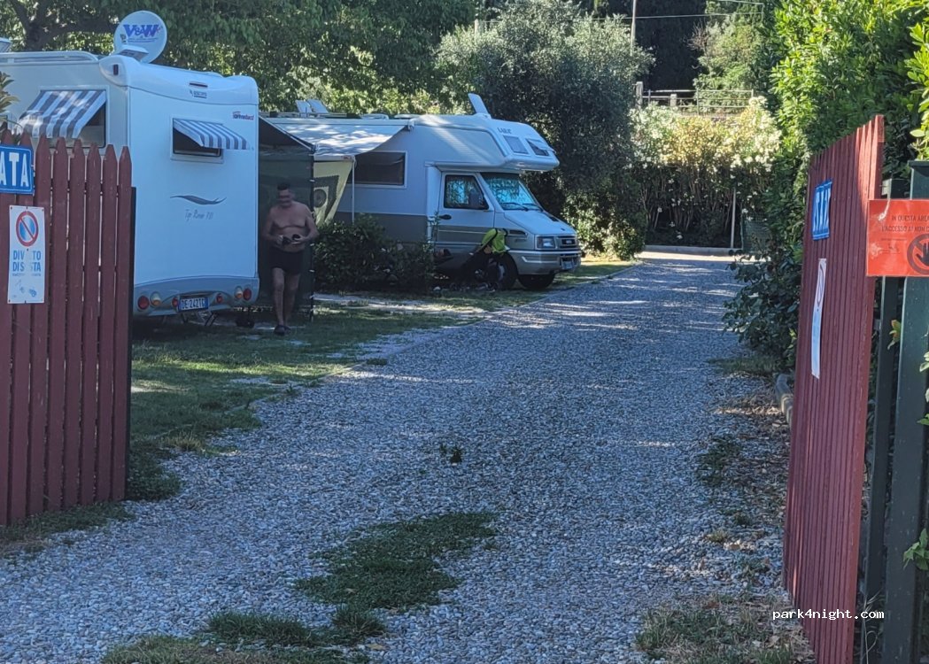 Area Sosta Camper L'Airone — foto 3