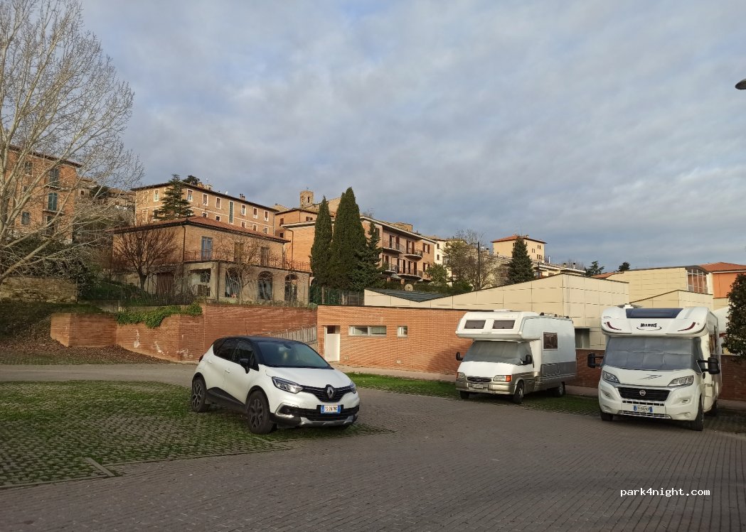 (53031) Casole d'Elsa - 9 Viale della Rimembranza — foto 2
