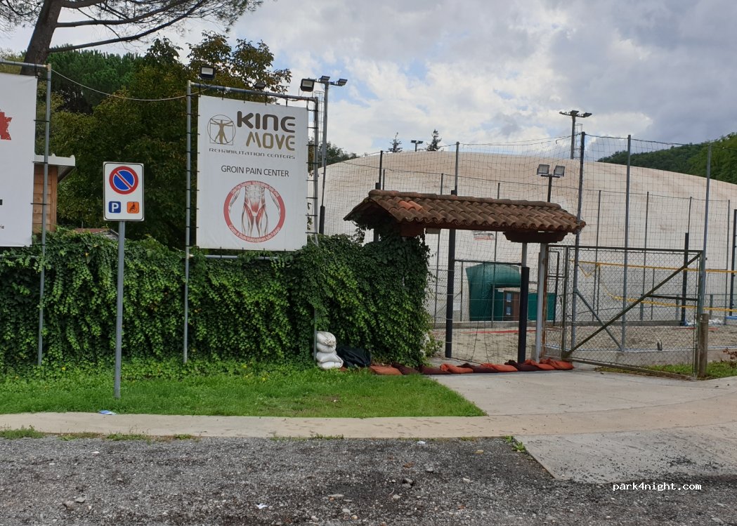 (54027) Pontremoli - 1 Piazzale Caduti di Superga — foto 2