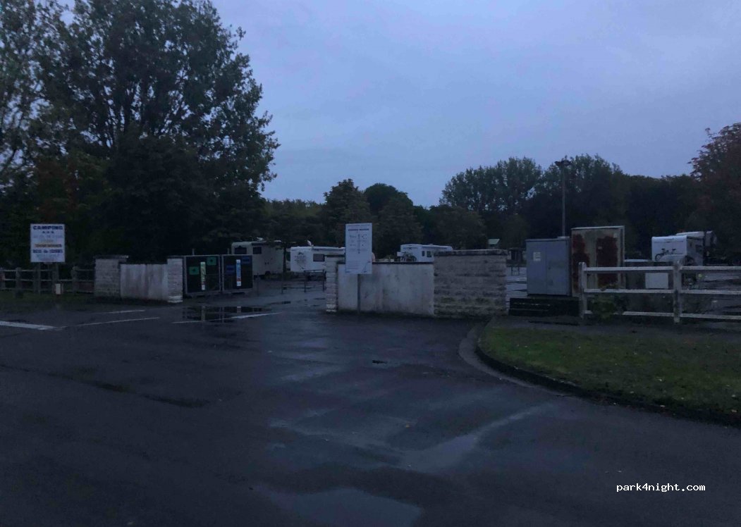 (17100) Saintes - 6 Rue de Courbiac — foto