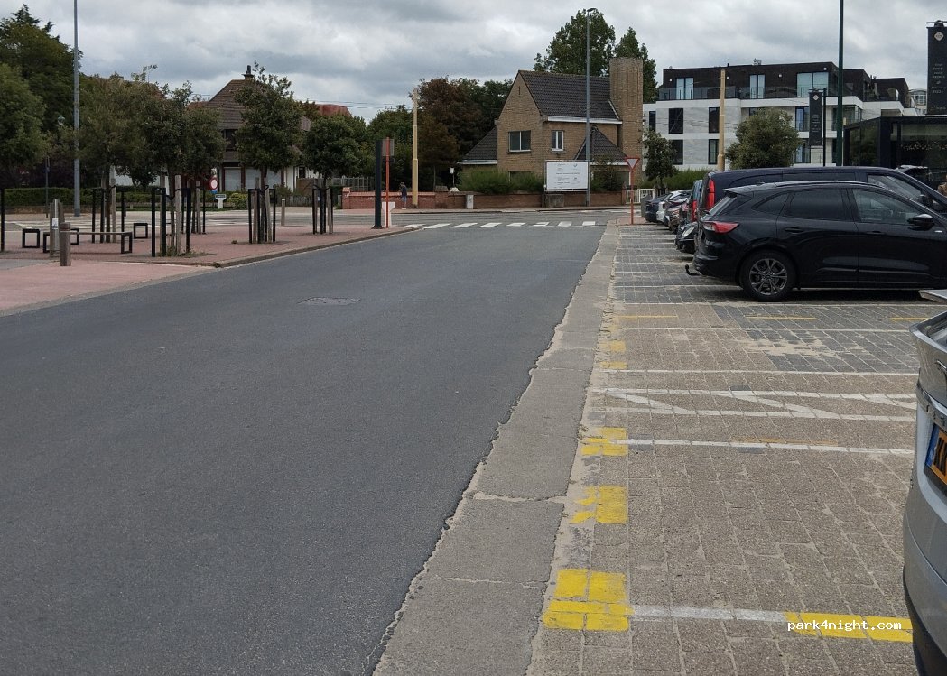 (8660) De Panne - 11 Pierre Bortierplein — foto 4