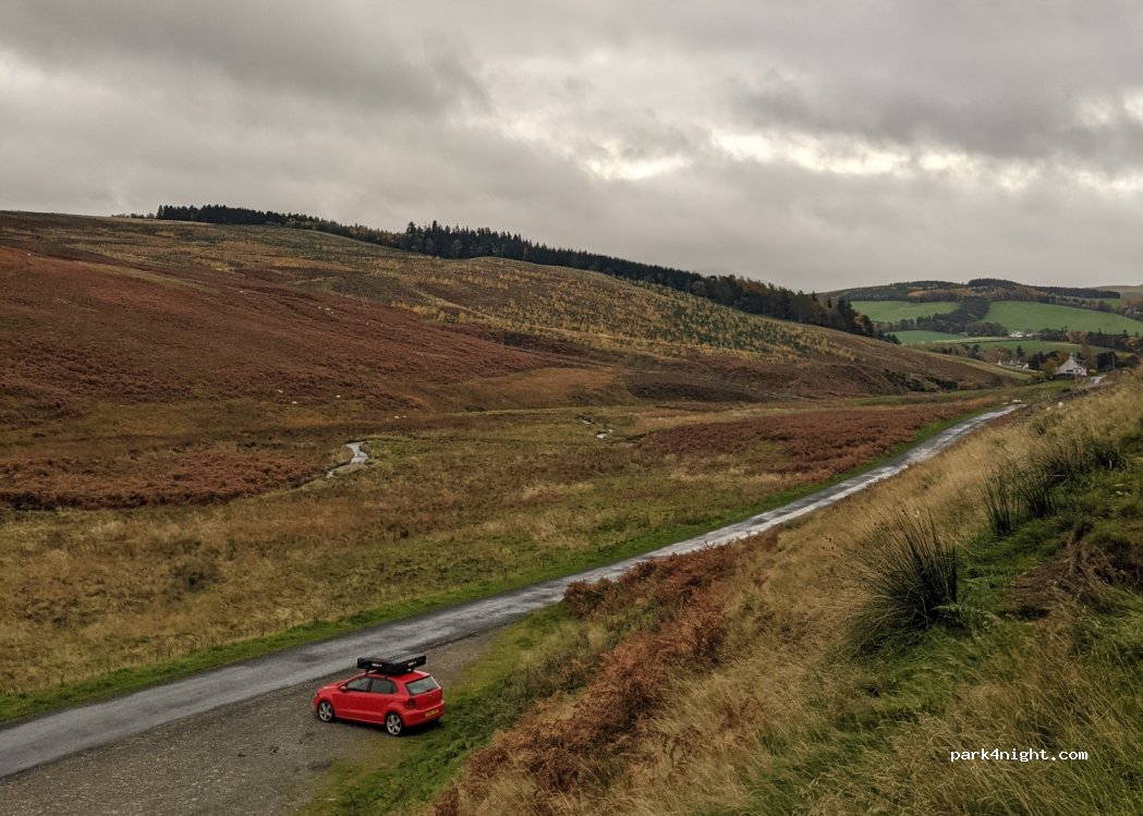 (EH45) Lyne - Unnamed Road — foto 2