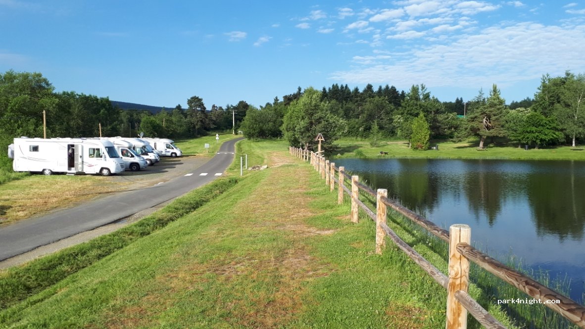 (15100) Védrines-Saint-Loup - Lotissement Communal — foto
