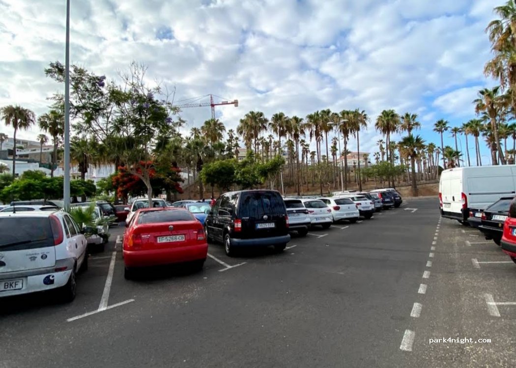 (38660) Costa Adeje - 36B Lugar Urbanizacion San Eugenio — foto