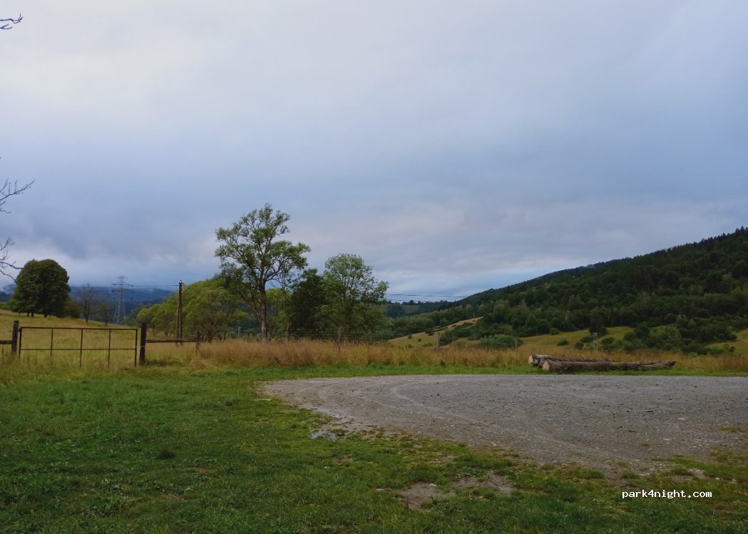 (38-713) Smolnik - Unnamed Road — foto