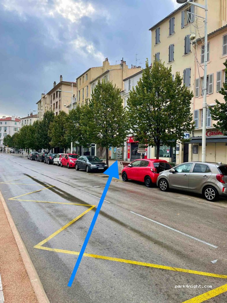(83000) Toulon - 265 Boulevard Bazeilles — foto 4