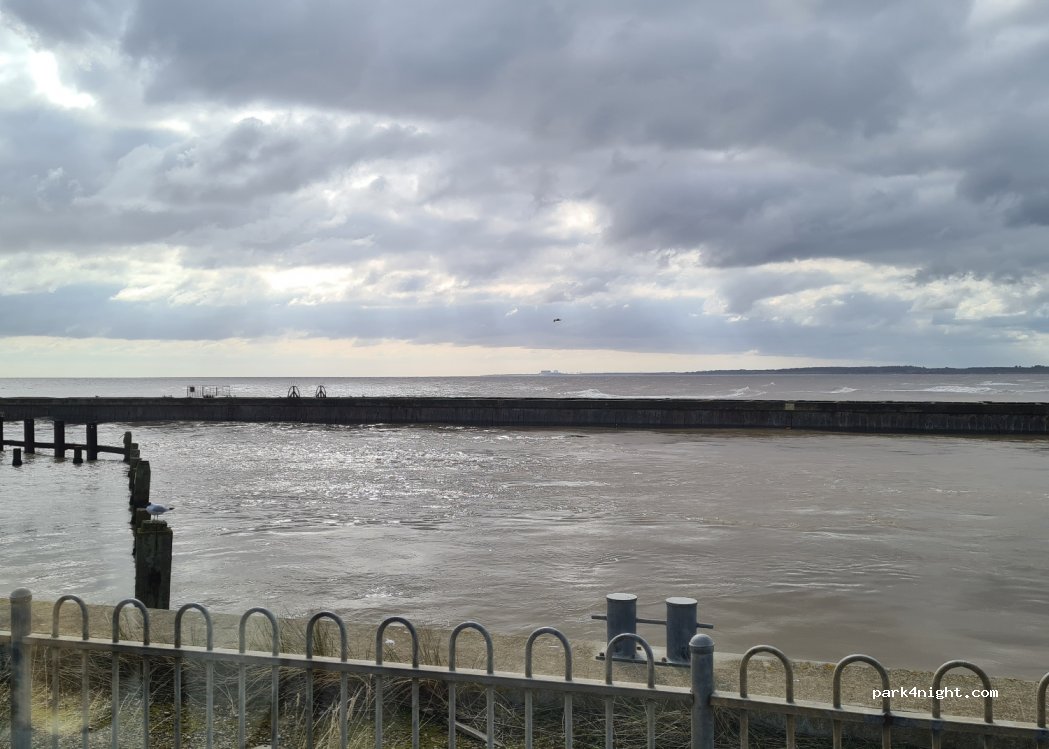 (IP18 6NB) Southwold - 40 Ferry Road — foto