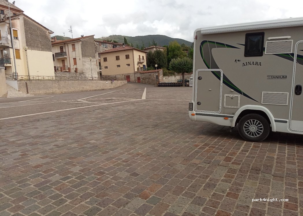 (05020) Montecchio - 3 Piazza Europa — foto 3