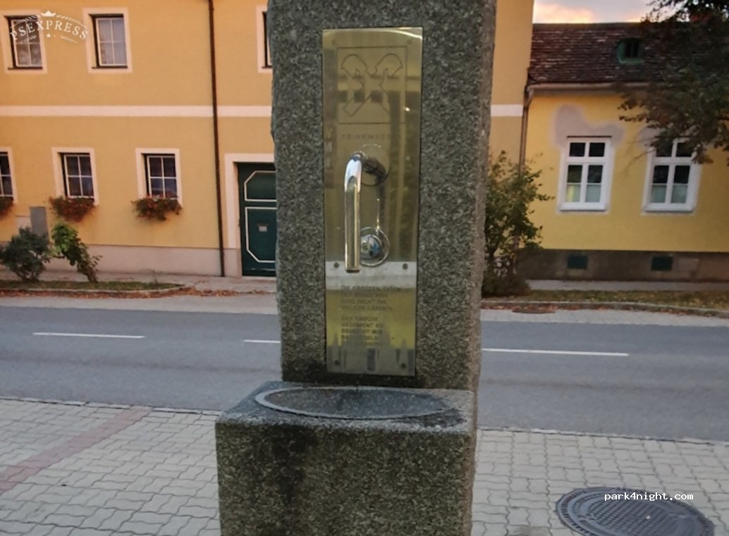 (2511) Pfaffstätten - Badenerstrasse 42 — foto