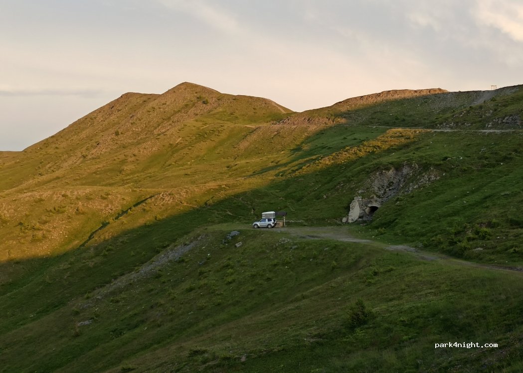 (10058) Sestriere - Unnamed Road — foto