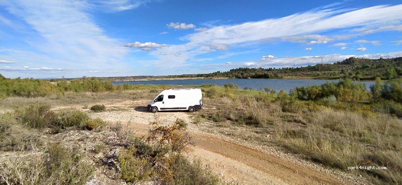 (50710) Maella - Unnamed Road — foto