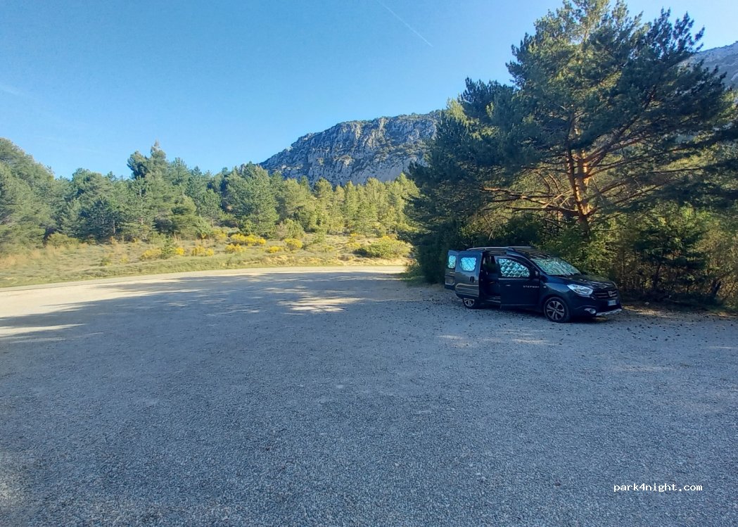 (04360) Moustiers-Sainte-Marie - Route de Castellane — foto 3