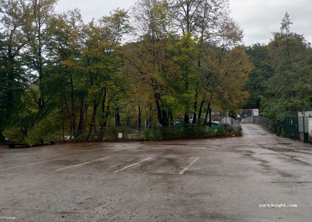 (1000)  - 4 Marinovševa cesta — foto