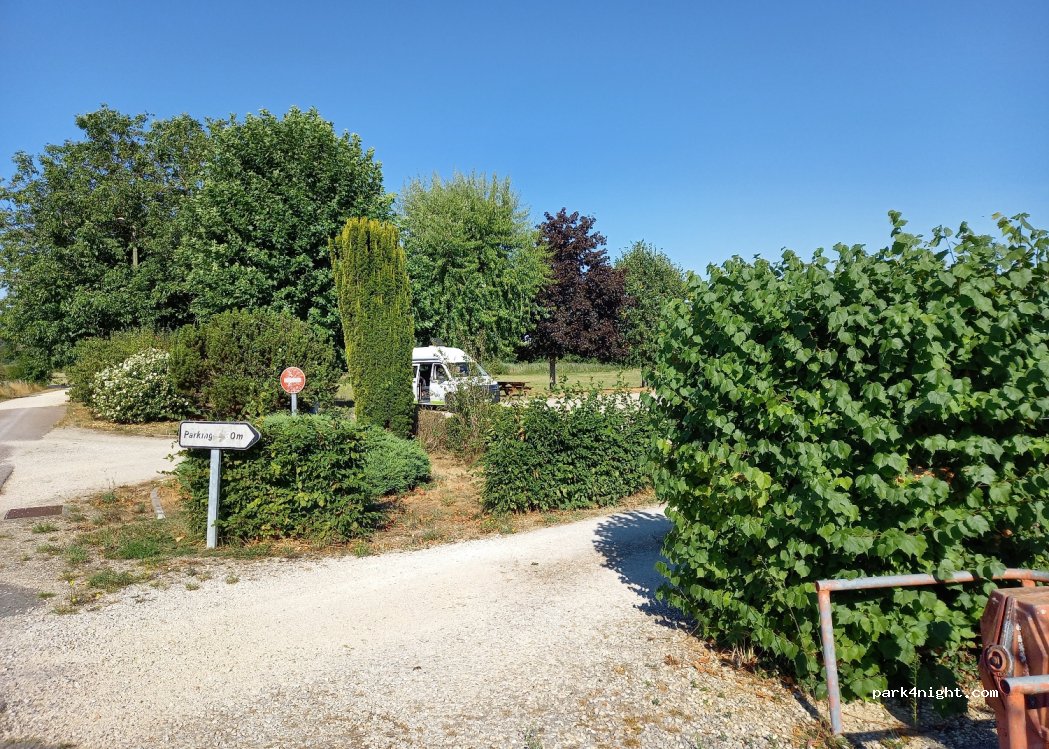 (10500) Maizières-lès-Brienne - 8-12 Rue de l'Église — foto 3
