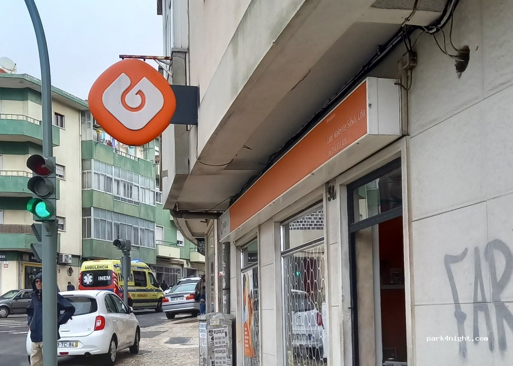 (2700-064) Amadora - 52 Estrada da Falagueira — foto