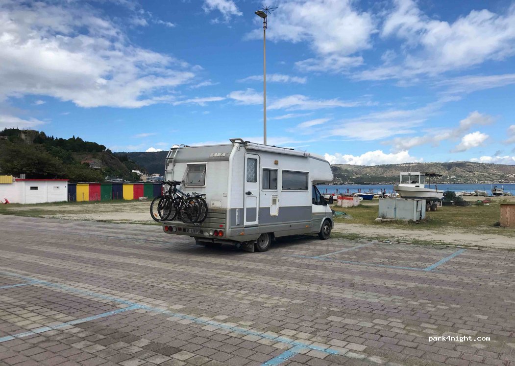 (88068) Soverato - 11 Via Poliporto — foto