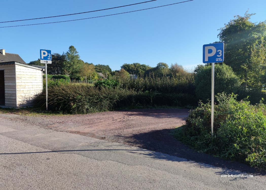 (56430) Tréhorenteuc - 3 Rue de Brocéliande — foto