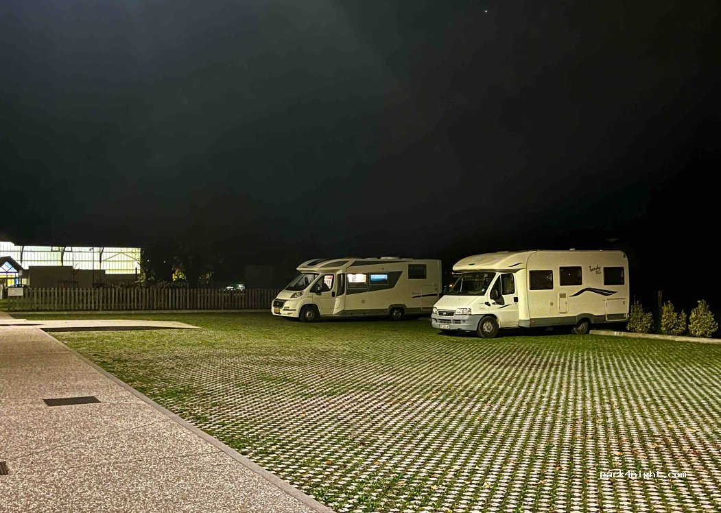 (38630) Veyrins-Thuellin - Place François Cointereaux — foto 5