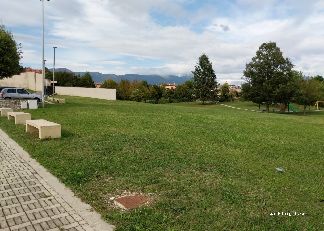 (31020) San Pietro di Feletto - 10 Piazza Giovanni XXIII° — foto
