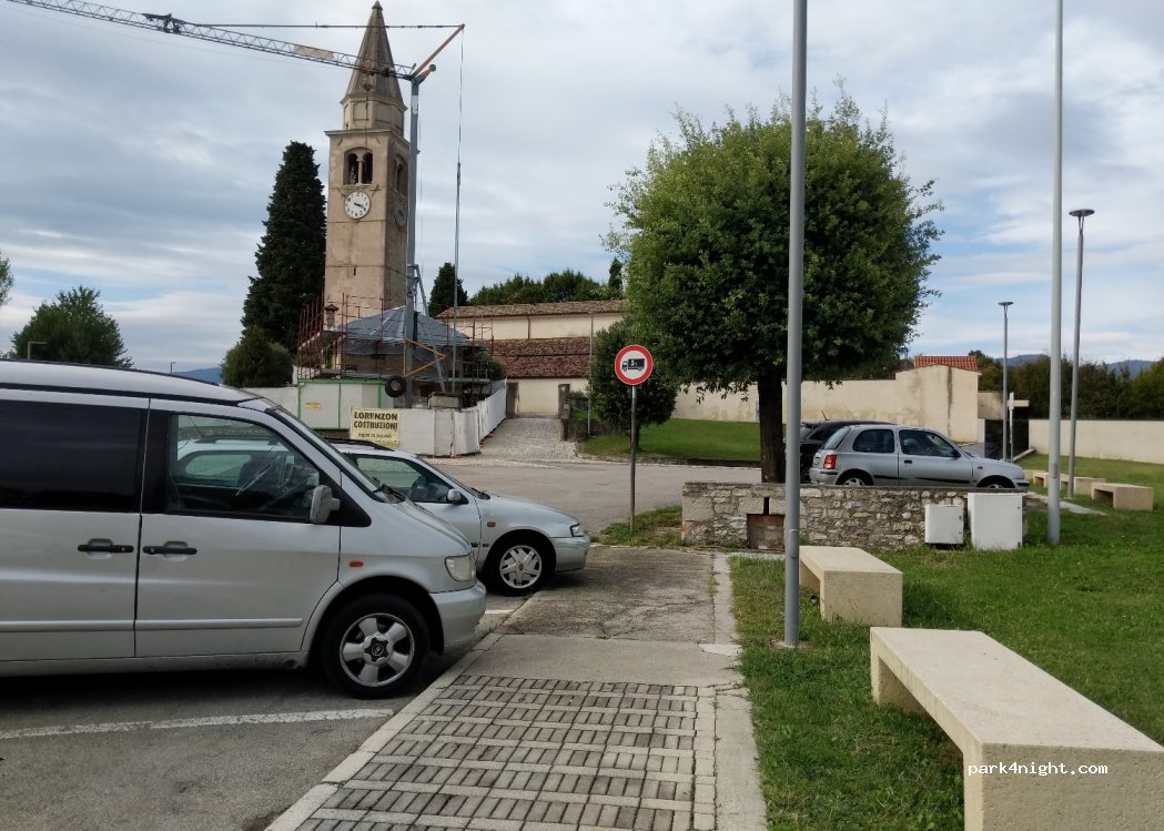 (31020) San Pietro di Feletto - 10 Piazza Giovanni XXIII° — foto 2